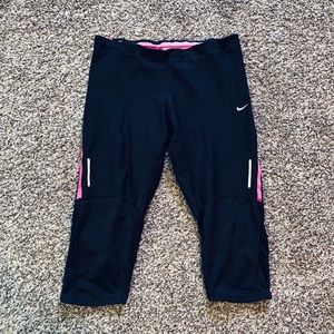 Black Nike Capris Size Medium